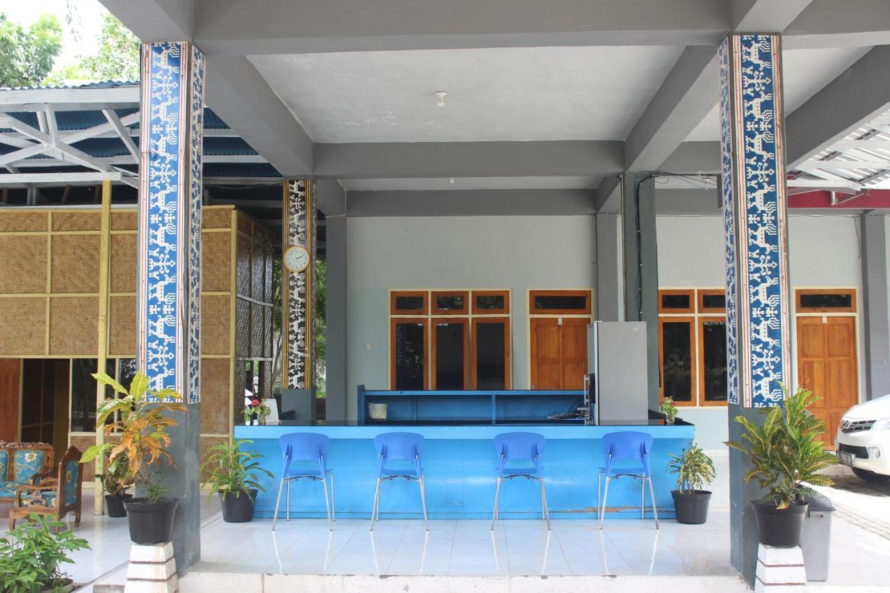 Pondok Wisata Dan Restoran Elim Waingapu Exterior photo
