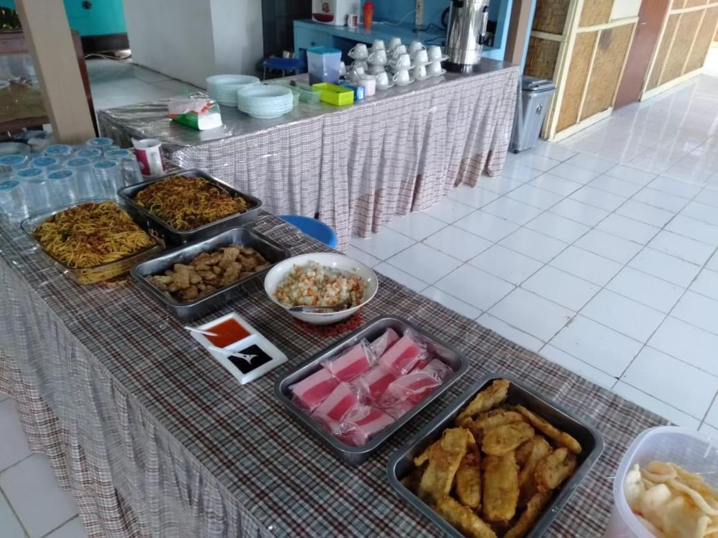 Pondok Wisata Dan Restoran Elim Waingapu Exterior photo