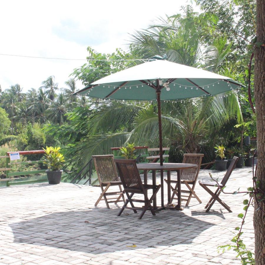 Pondok Wisata Dan Restoran Elim Waingapu Exterior photo